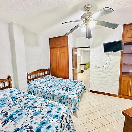 Playa Suites Mazatlán Quarto foto