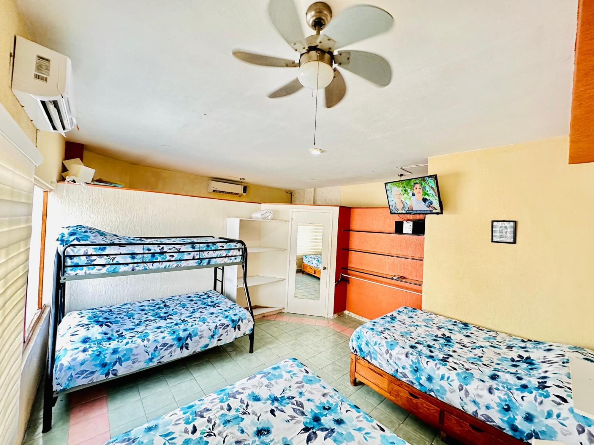 Playa Suites Mazatlán Quarto foto