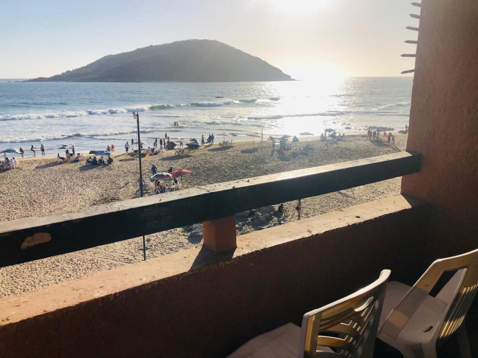 Playa Suites Mazatlán Quarto foto